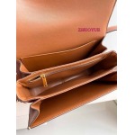 2022年6月人気新作CELIN  ブランドバッグ.SIZE:22.5x16x8CM