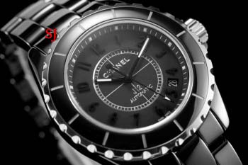 新作入荷 J12シャネル  腕時計38mm