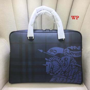 2022年秋冬新作入荷 バーバリーメンズのハンドバッグ人気3...