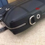 2022年秋冬新作入荷 バーバリーメンズのハンドバッグ人気39-28-7