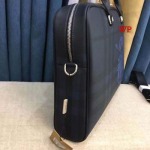 2022年秋冬新作入荷 バーバリーメンズのハンドバッグ人気39-28-7