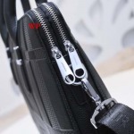 2022年秋冬新作入荷 バーバリー  メンズのハンドバッグ人気38.27.6cm