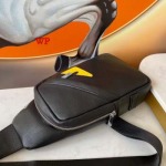 2022年秋冬新作入荷 フェンディメンズのバッグ人気34*17*6cm