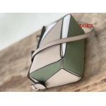 2023早春新作入荷原版復刻 LOEWE バッグ LOE2工場 SIZE: 18*7.5*12cm