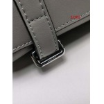 2023早春新作入荷原版復刻 LOEWE バッグ LOE2工場 SIZE:23-18-9cm