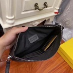 高品質新作入荷 フェンディメンズのバッグ wp工場 size:29-19cm