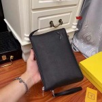 高品質新作入荷 フェンディメンズのバッグ wp工場 size:29-19cm