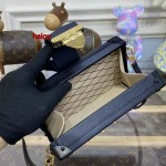 2023年5月30日原版復刻新作入荷 ルイヴィトンM20532 バッグ haiou工場size:20*5*12.5cm