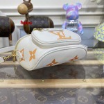 2023年5月30日原版復刻新作入荷 ルイヴィトン M82208バッグ haiou工場size:17*12*9.5cm