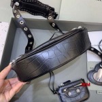 原版復刻新作入荷 Le Cagoleバレンシアガバッグ 工場人気販売中 SIZE:长26-高12-宽6