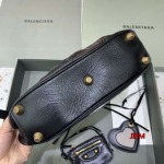 原版復刻新作入荷Le Cagole バレンシアガバッグ 工場人気販売中 SIZE:33x高16x宽8cm