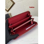 2023人気新作入荷プラダ財布 HUAHUA 工場 SIZE:19*12cm