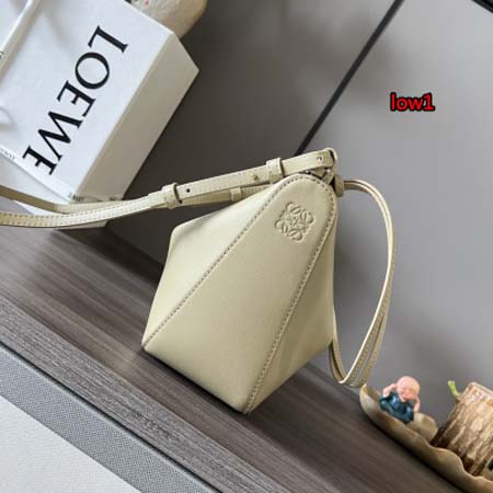 2023年早秋新作入荷高品質 LOEWE バッグ LOW1工場 SIZE:28*17*9.5CM