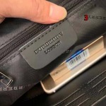 2023年早秋新作入荷バーバリー スクエアフォルムクラッチバッグ3工場28x18X3