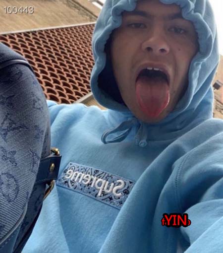 2023年10月20日秋冬人気新品入荷 SUPREME スウェット YIN工場