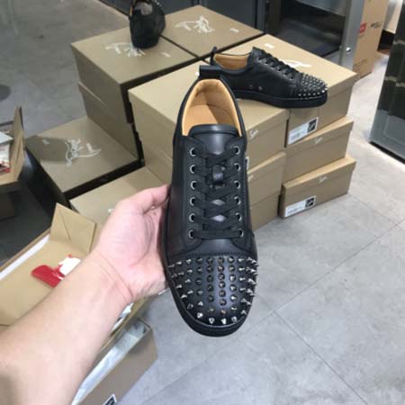 高品質新品入荷 クリスチャンルブタンスニーカー chsh工場35—47