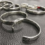 2024年原版復刻新作入荷クロムハーツ925銀 手の輪 926工場