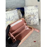 2024年3月26日人気新作入荷ディオール小銭入れ 財布 M工場