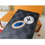 2024年3月27日人気新作入荷ルイヴィトンパスポートホルダー yue工場