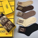 2024年新品人気フェンディ靴下一箱5足セット