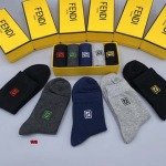 2024年新品人気FENDI靴下一箱5足セット