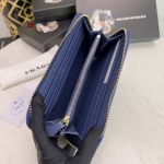 2024年5月31日人気新作入荷プラダ 財布 yue工場