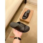 2024年7月2日新品入荷ヴェルサーチスリッパ   chuanzh工場