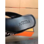 2024年7月2日新品入荷ヴェルサーチスリッパ   chuanzh工場