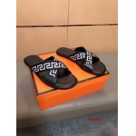 2024年7月2日新品入荷ヴェルサーチスリッパ   chuanzh工場