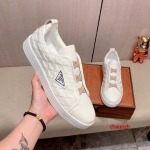 2024年7月3日新品入荷PRADAスニーカー chuanzh工場