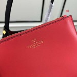 2024年8月1日新品入荷VALENTINO バッグ XX工場 SIZE:41.*25*18cm
