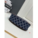 2024年8月1日新品入荷CELINE  バッグ XX工場 SIZE:30CM