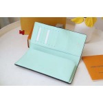 2024年8月高品質新作入荷M81330ルイヴィトン財布 laj工場