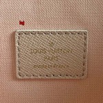 2024年8月高品質新作入荷M63032ルイヴィトン財布 laj工場