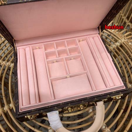 2024年8月原版復刻新作入荷ルイヴィトンMonogram ...