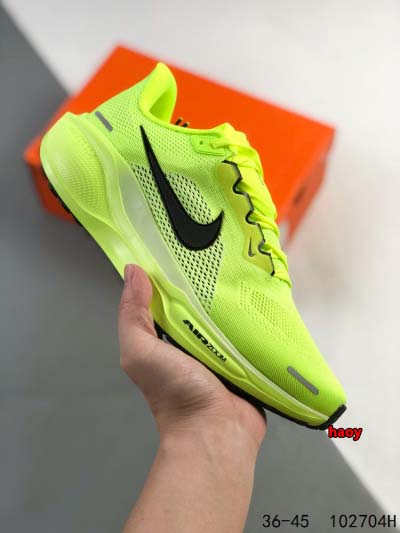 2024年8月28日秋冬新品入荷 NIKE スニーカー ha...