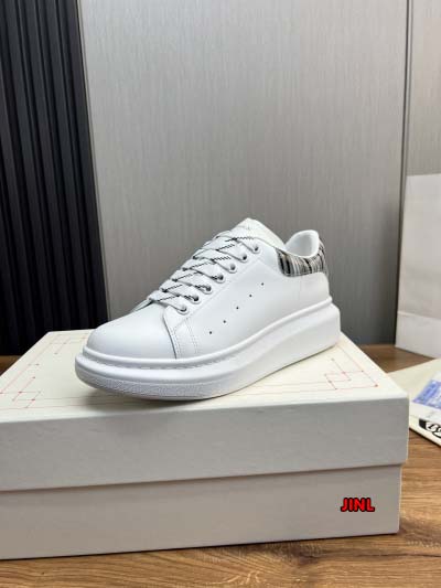 2024年8月30日原版復刻新品入荷AIexander Mc...