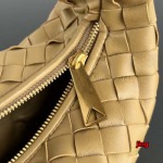 2024年原版復刻新品入荷ボッテガヴェネタ バッグ JING工場 SIZE:23x28x8