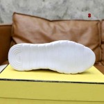 2024年9月29日早秋高品質新品入荷FENDI スニーカー 3工場