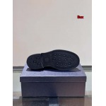 2024年9月30日早秋原版復刻新品入荷PRADA 牛革男性 ショートブーツLIUX工場