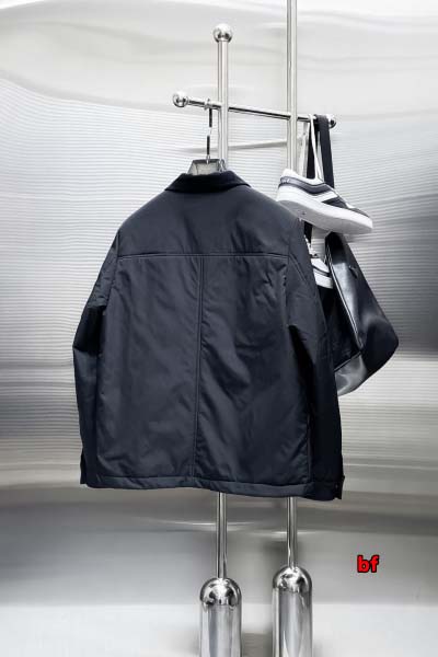 2024年12月11日秋冬高品質PRADA綿入れの服ジャケットアウター bf工場