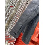 2024年12月9日秋冬高級N品新品 ルイヴィトン綿入れの服ジャケット 520工場