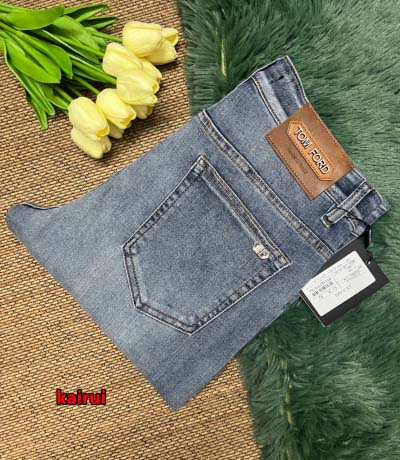 2025年春夏新作入荷TOM FORD薄手 ジーンズ kai...