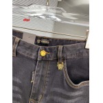 2024年12月26日入荷秋冬新品 ヴェルサーチ ジーンズ   dtai工場