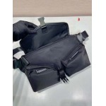 2025年早春新品入荷 PRADA チェストバッグの男性 3工場