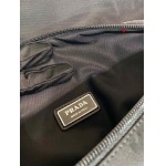 2025年早春新品入荷 PRADA チェストバッグの男性 3工場