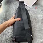 2025年早春新品入荷 PRADA チェストバッグの男性 3工場