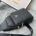 2025年早春新品入荷 PRADA チェストバッグの男性 3工場