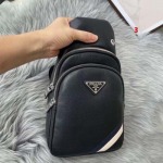 2025年早春新品入荷 PRADA チェストバッグの男性 3工場