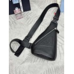 2025年早春新品入荷 PRADA チェストバッグの男性 3工場